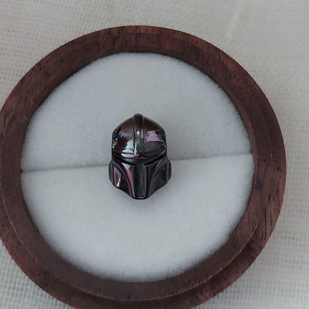 925 Sterling Silver Mandalorian Helmet Star Wars Charm - Picture 6 of 7